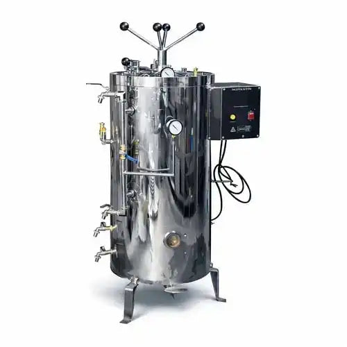 kaarya Autoclave Vertical SS304 Triple Walled Radial Lock