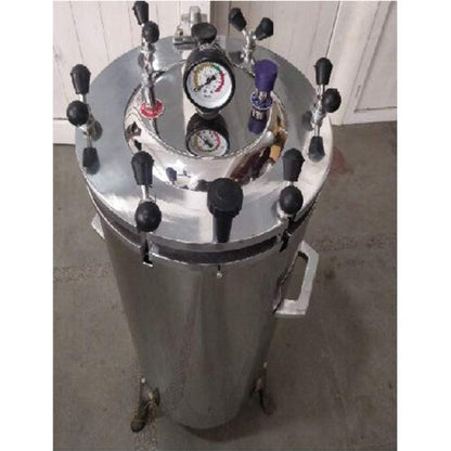 kaarya Vertical Autoclave Double Wall Radial Locking